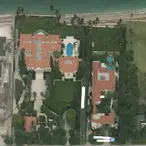 Howard Stern's Palm Beach Mansion Is Worth At Least $300 Million (Based On His Next Door Neighbor's Sale Price)