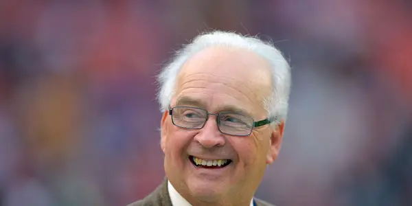 Dr. James Andrews